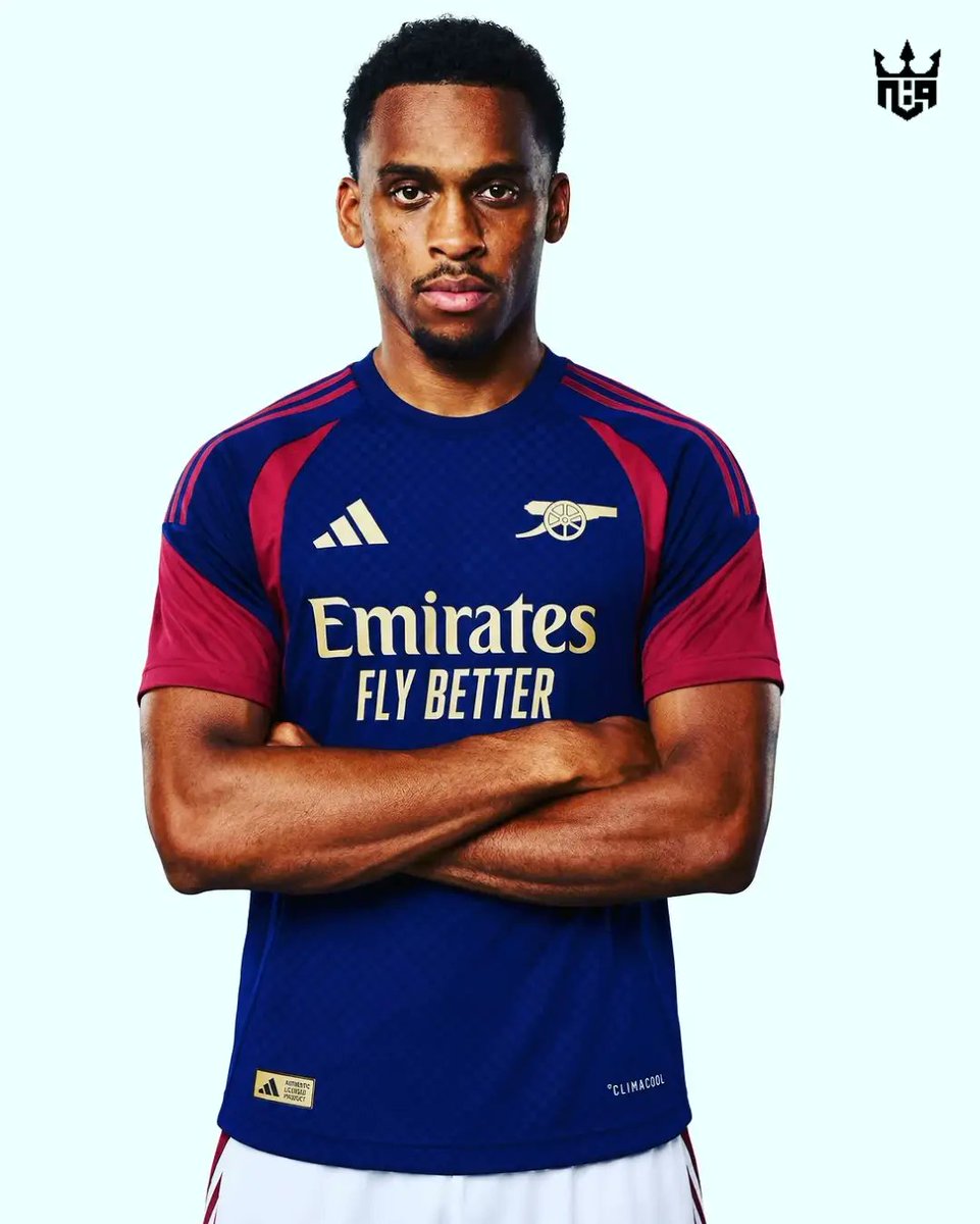 wtrroo's tweet photo. 🚨 حصريًا: تم تسريب طقم تدريبات نادي أرسنال الأوروبي لموسم 2026/2027.
سيكون الطقم باللون الكحلي، بدرجة قريبة من لون الطقم الاحتياطي، مع لمسات باللون الأحمر الداكن والأصفر.
وسيرتدي اللاعبون هذا الطقم في أيام تدريبات مباريات دوري أبطال أوروبا. 🔥🥶🥷🏼 https://t.co/7LNn8AsaSj