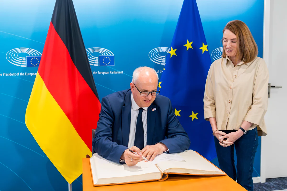 The President of the European Parliament Roberta Metsola welcoming the President of the Bundesrat Andreas Bovenschulte, at the European Parliament in Brussels, Belgium.