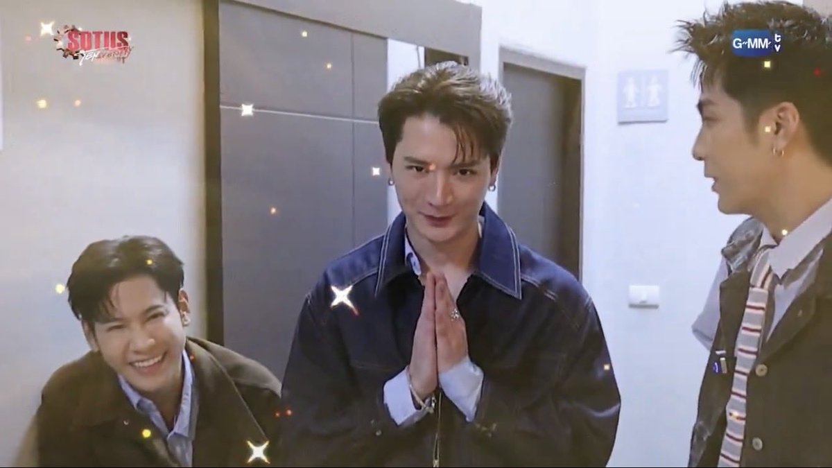 KS20200425KA's tweet photo. 💕

#SOTUS10thYearConcert  
#คริสสิงโต https://t.co/Vd7blx6hf0