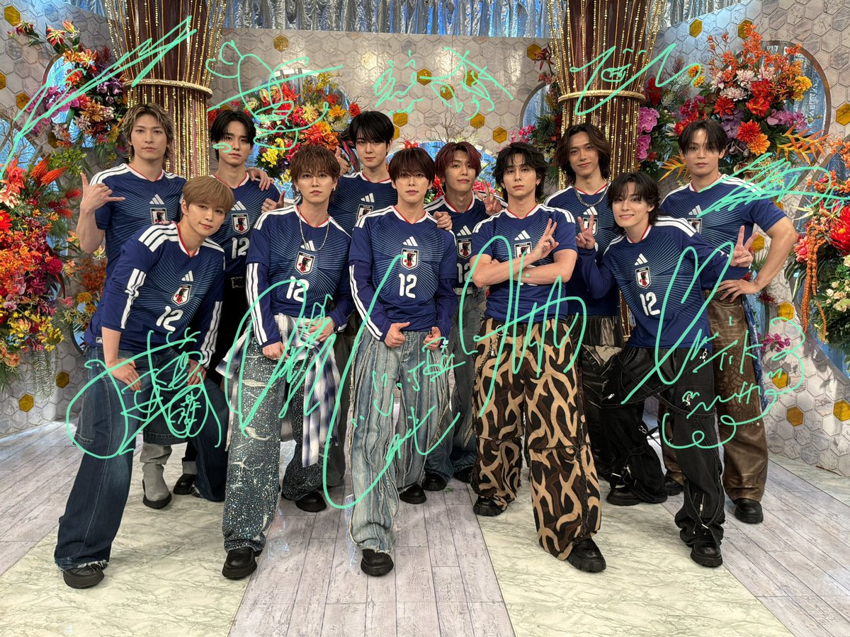 _luxk16's tweet photo. いつも以上に気持ち込めてパフォーマンスしてる感じして感動した😭😭💙
遅れたけど日本まじでかっこよかった！！！また4年後😌 https://t.co/25LFaeqPNV