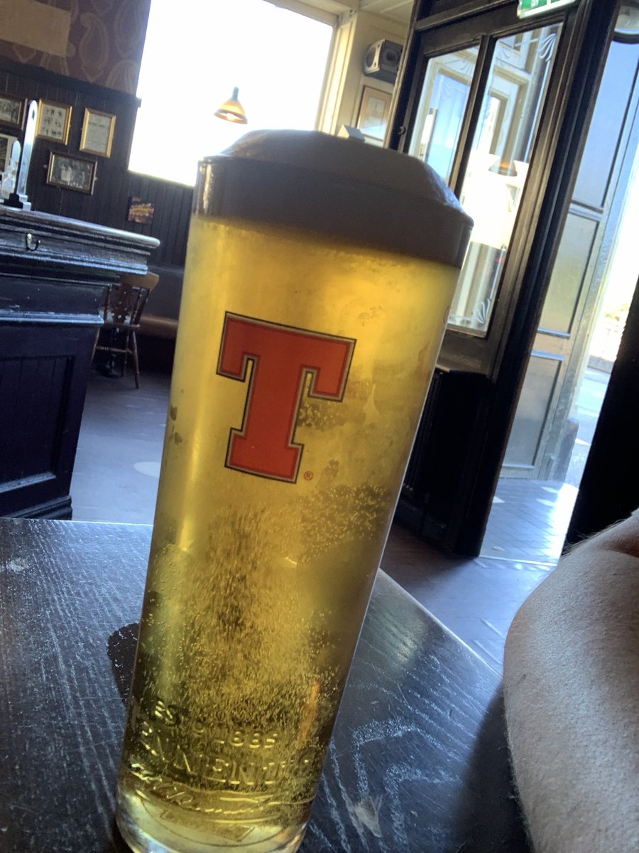 Wardy_1888's tweet photo. @PintsBeauty @octoplay_real Folk will say it’s piss water - that’s cos they’ve no had a good pint of it https://t.co/QZ6DyzjXYn