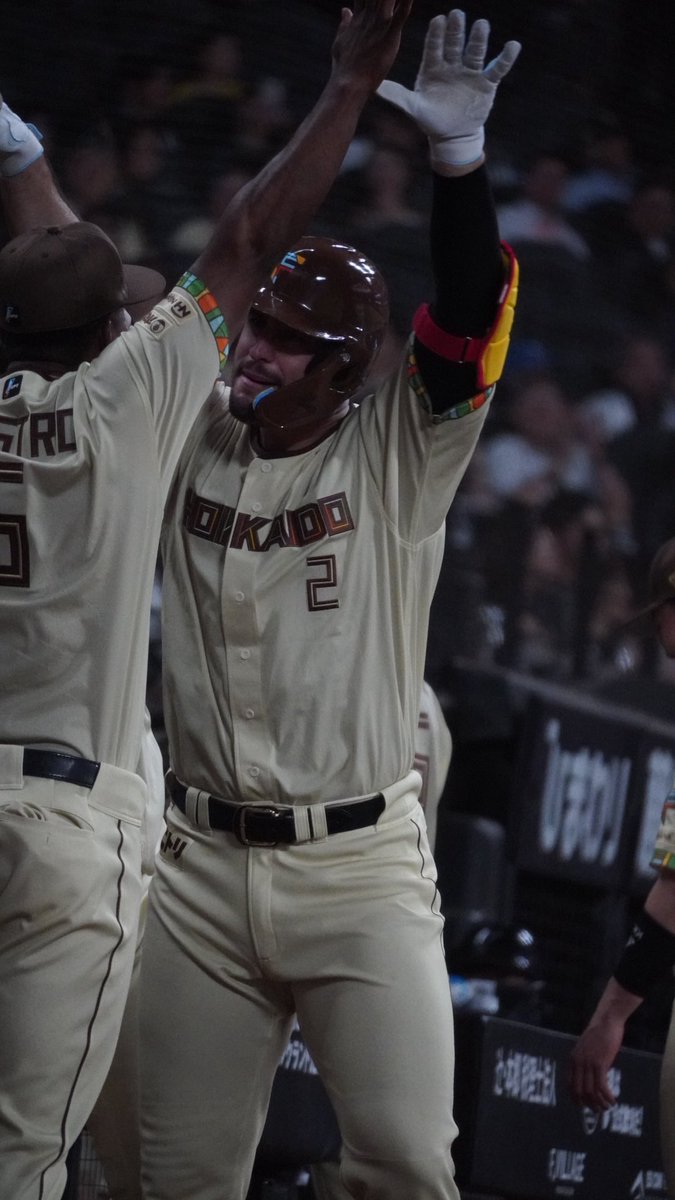 hamurow's tweet photo. マルちゃんが活躍すると嬉しい😊

#lovefighters #アリエルマルティネス #マルティネス #ドミれ #ファイターズファンと繋がりたい #エスコンフィールド北海道 https://t.co/0PF6H7lxla