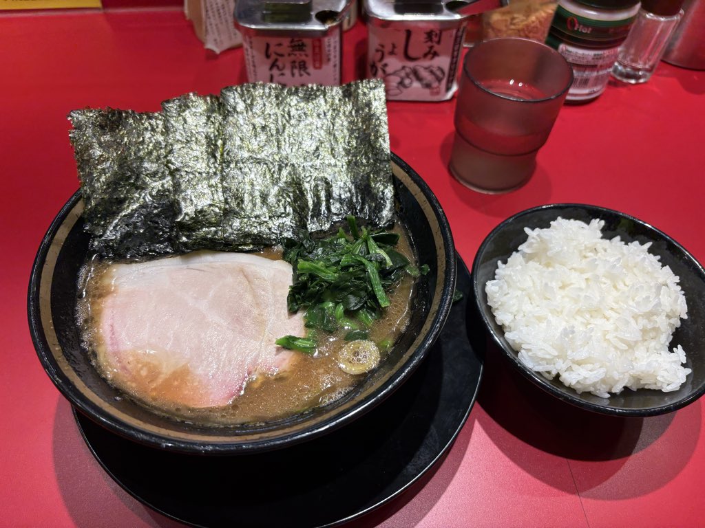kyuwheel's tweet photo. ラーメンシナリオやってるとラーメン食いたくなってしゃーない https://t.co/tF26XZLH6X