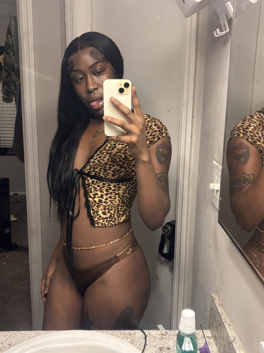 nicelesbiann's tweet photo. Goodmorning 😋 ! It’s JuLY ! My birthday month 🐆🤎 https://t.co/6ewDlbUgCk