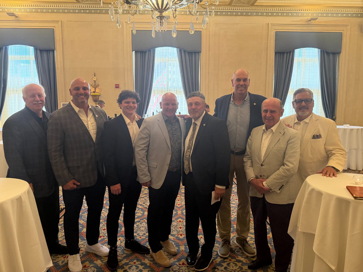 coachrohn's tweet photo. Proud to serve on the committee helping my friend
@KampeOU raise support for @OaklandMBB.     

Few coaches have built a program with more consistency, respect, and commitment to young men on and off the court. https://t.co/LnJzyYk3e7