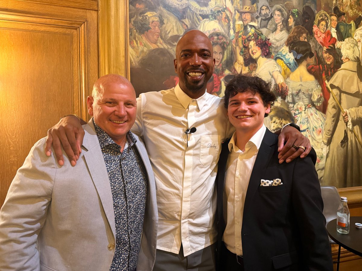 coachrohn's tweet photo. Proud to serve on the committee helping my friend
@KampeOU raise support for @OaklandMBB.     

Few coaches have built a program with more consistency, respect, and commitment to young men on and off the court. https://t.co/LnJzyYk3e7