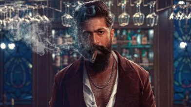 southcinemaaaa's tweet photo. #Toxic's Bold Content Becomes the Biggest Talking Point😳

Looks like Toxic is all set to become one of the most talked about films of the year. The teaser has already sparked huge debate over its bold visuals & intense content.

Comparing #Toxic with #Peddi doesn't really make sense. In the end everything depends on how the film presents its characters and themes on screen.