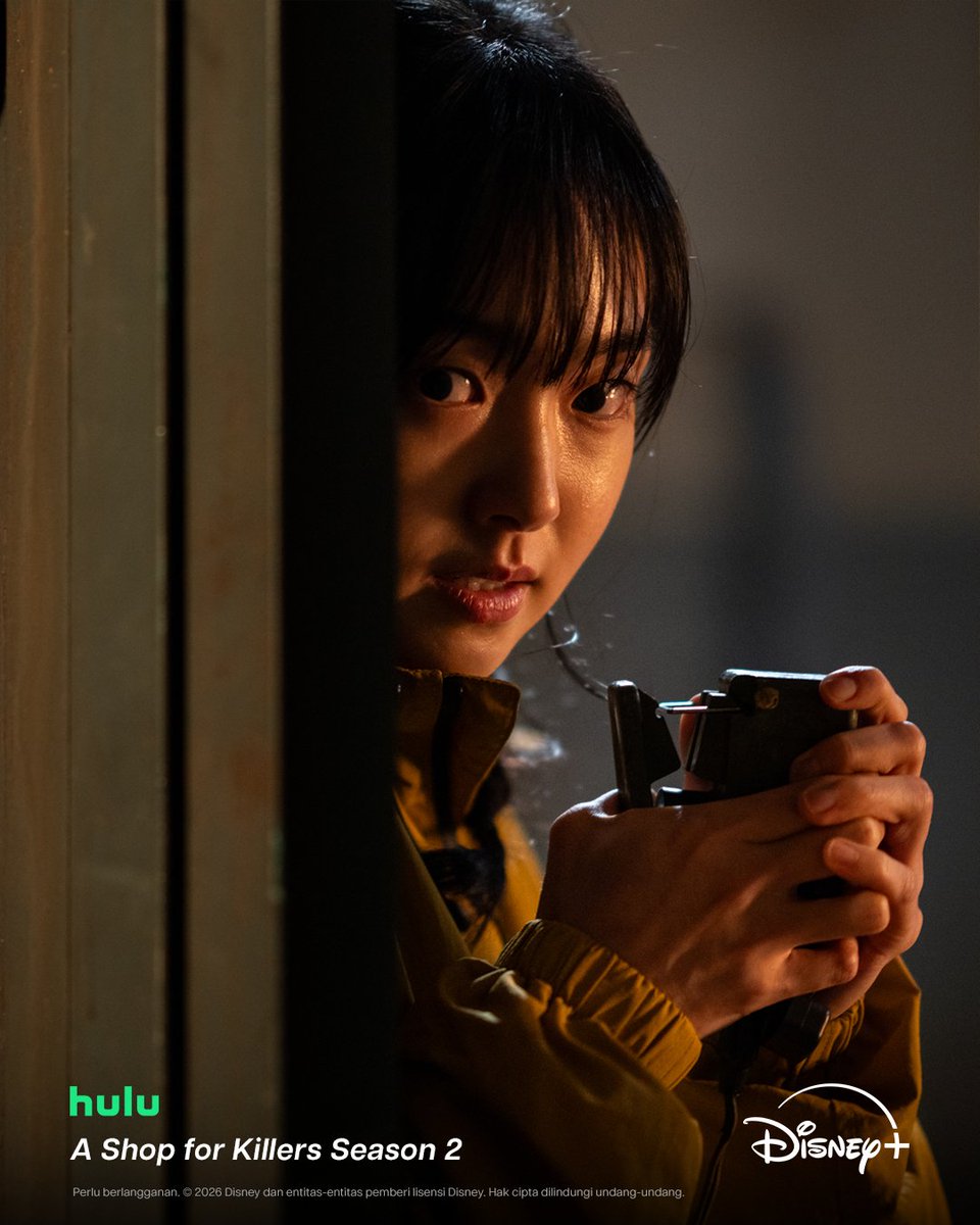 DisneyPlusID's tweet photo. "Aku nggak akan jadi Jinman."
Jeong Jian, pemimpin baru Murthehelp.

Streaming #AShopForKillers Season 2 mulai 22 Juli di #DisneyPlusID.

#KimHyejun #김혜준 https://t.co/SOhS8cs1xo
