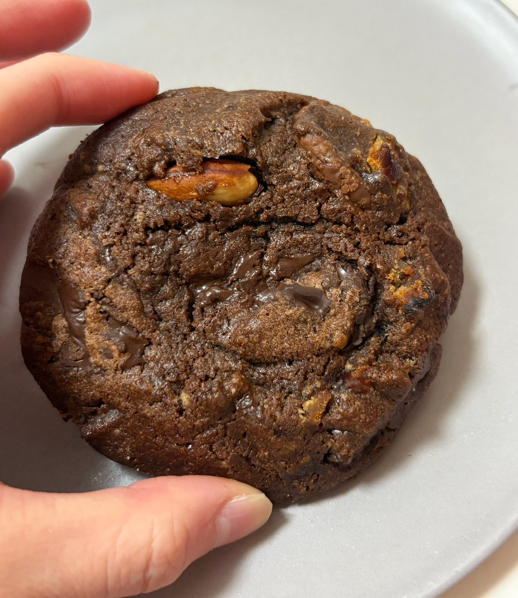 Brick bake bakers チャンククッキーチョコ 外ザク、中しっとり。濃厚