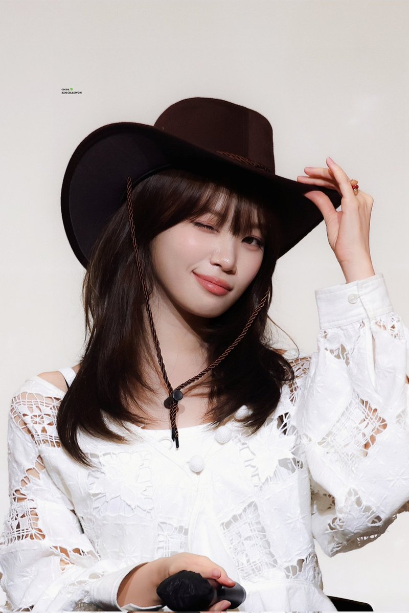 cocoa801_chae1's tweet photo. 260627 🤠🤎
#김채원 #KIMCHAEWON 
#르세라핌 #LE_SSERAFIM https://t.co/zolrZpm1pj