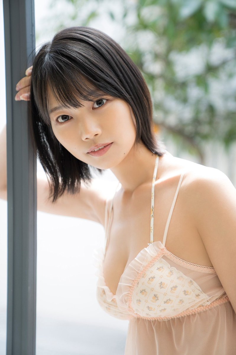 zekkeimederu's tweet photo. 夏目綾 https://t.co/iYuTq4zGcd