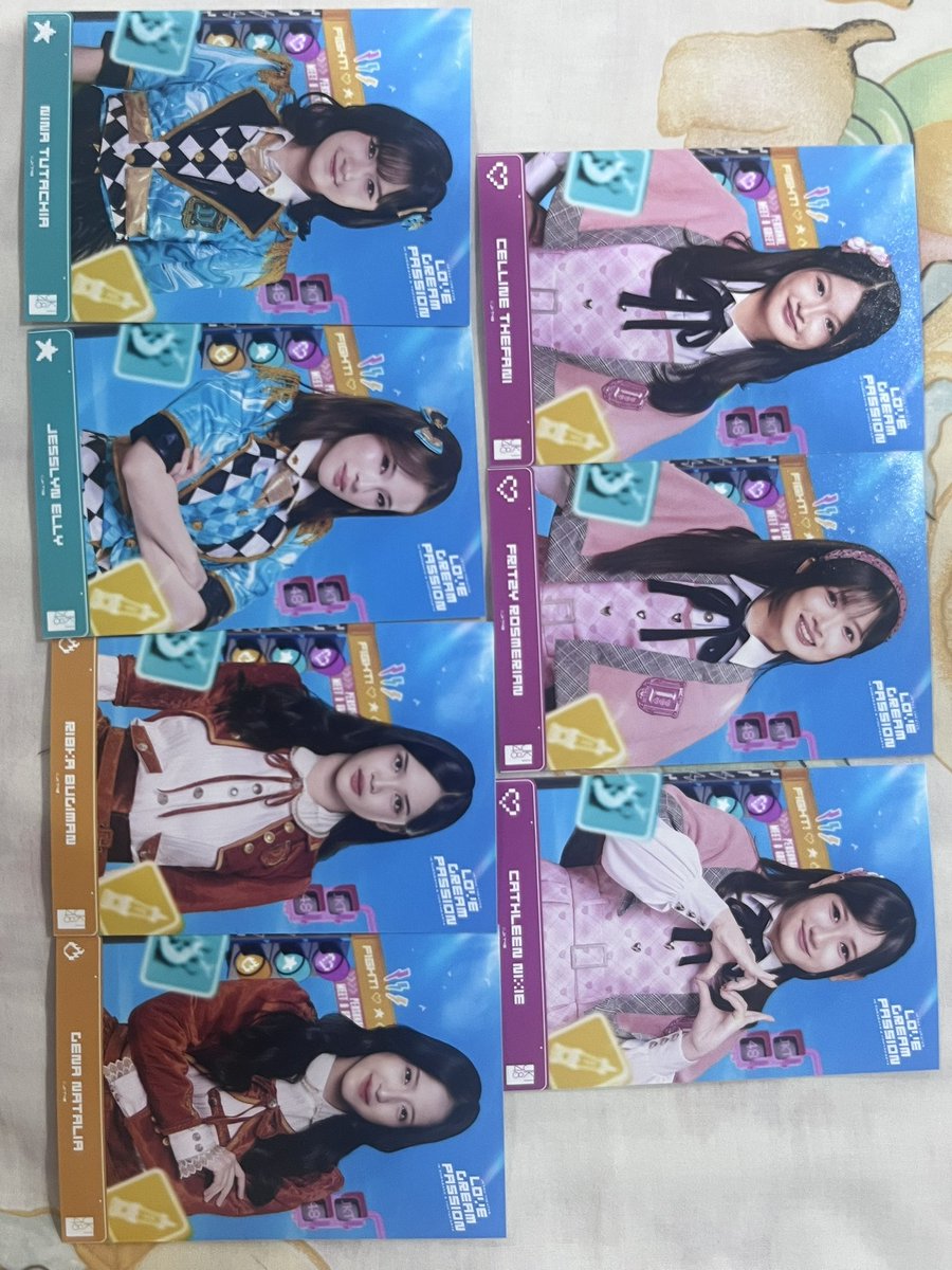 calvinsusilo044's tweet photo. WTS WTT Photopack PP Official JKT48 Theater Sementara 

Trade ke 
Lulu, Kimmy, Ella, Christy 

Bisa kirim lewat 🍊 

dom padang 

#WTSJKT48 #WTTJKT48 https://t.co/SOY4Ty8rI2