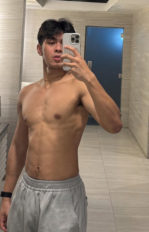 PCaster_'s tweet photo. Hanggang huling patak, Shan. 💦 https://t.co/SFSzOmTvpQ