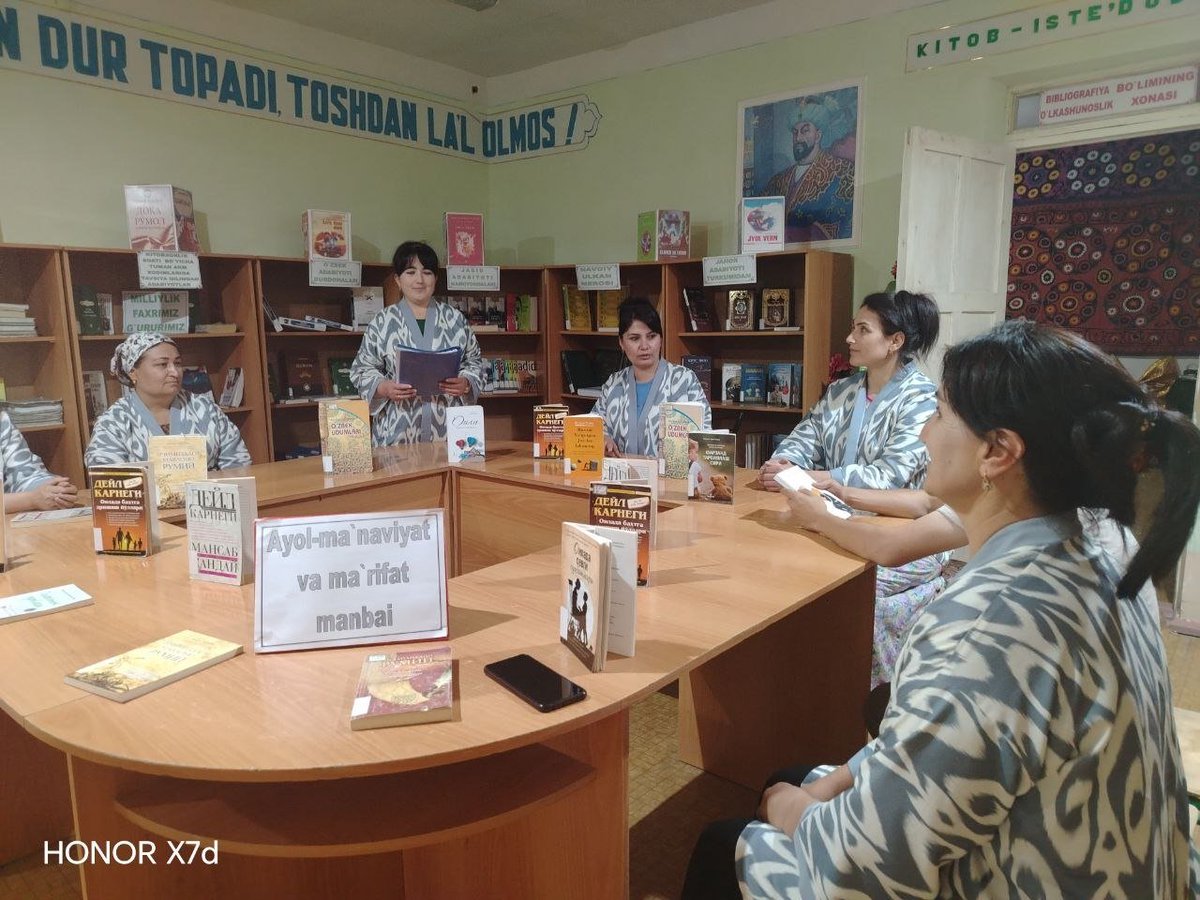 TumanAkm's tweet photo. 📚Boysun tuman Axborot-kutubxona markazida “Ayol - manaviyat va marifat manbai” mavzusida  ma`naviyat soati  o`tkazildi. https://t.co/knacN2KXLo