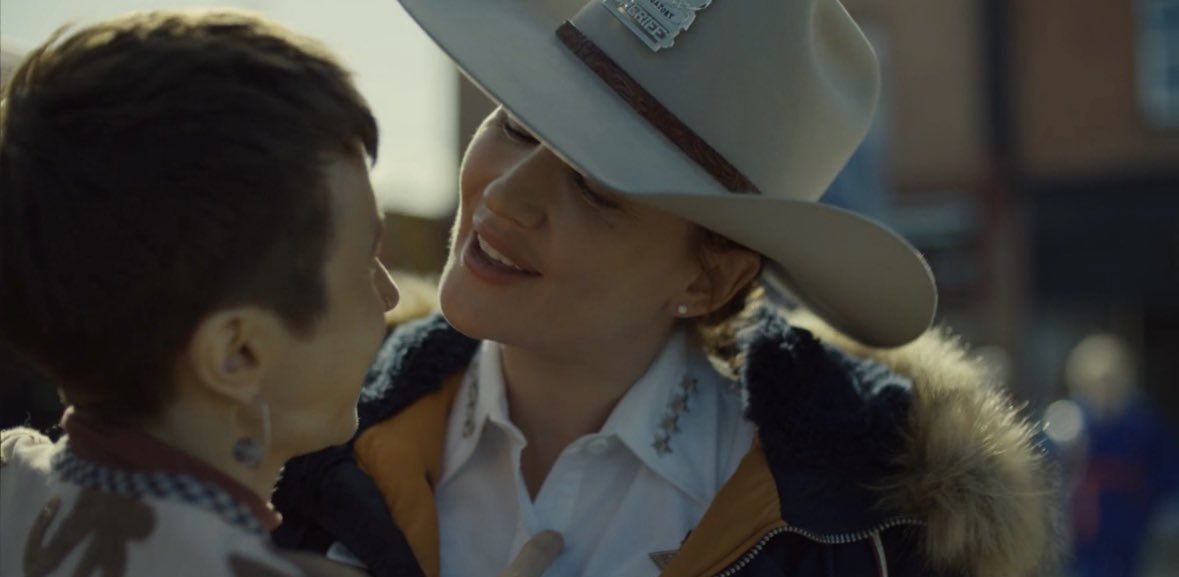 nanceevdb's tweet photo. #WayHaughtWednesday ❤️
#WynonnaEarp #Vengeance https://t.co/HCgdabA4R8