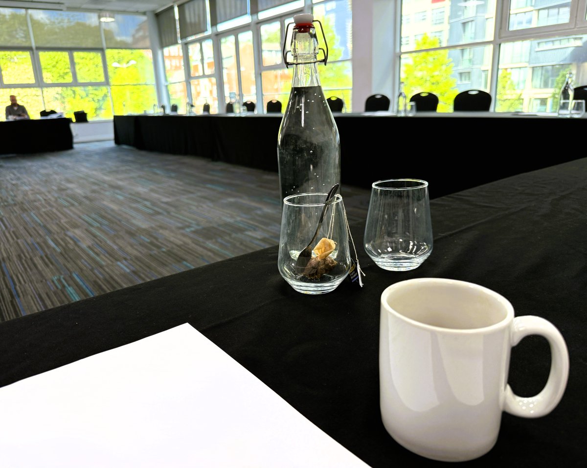 CQoffice's tweet photo. Is an #office crucial for #business or are there other HMRC compliant #virtualoffice and #coworking options? Try us #eastmidsheadsup link: https://t.co/FLUP3daSGI https://t.co/EHSMe67tNc