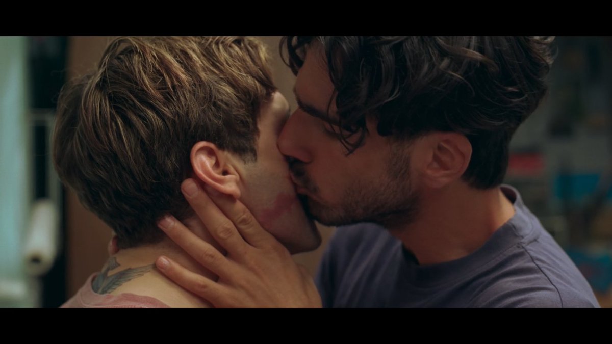 ramblerantmuse's tweet photo. First-favourites: June edition
(Part Two)

Matthias &amp; Maxime (2019, Dir. Xavier Dolan)
Bound (1996, Dir. Lana Wachowski, Lilly Wachowski)
Victim (1961, Dir. Basil Dearden)
Pariah (2011, Dir. Dee Rees) https://t.co/2NLNlFEvwl