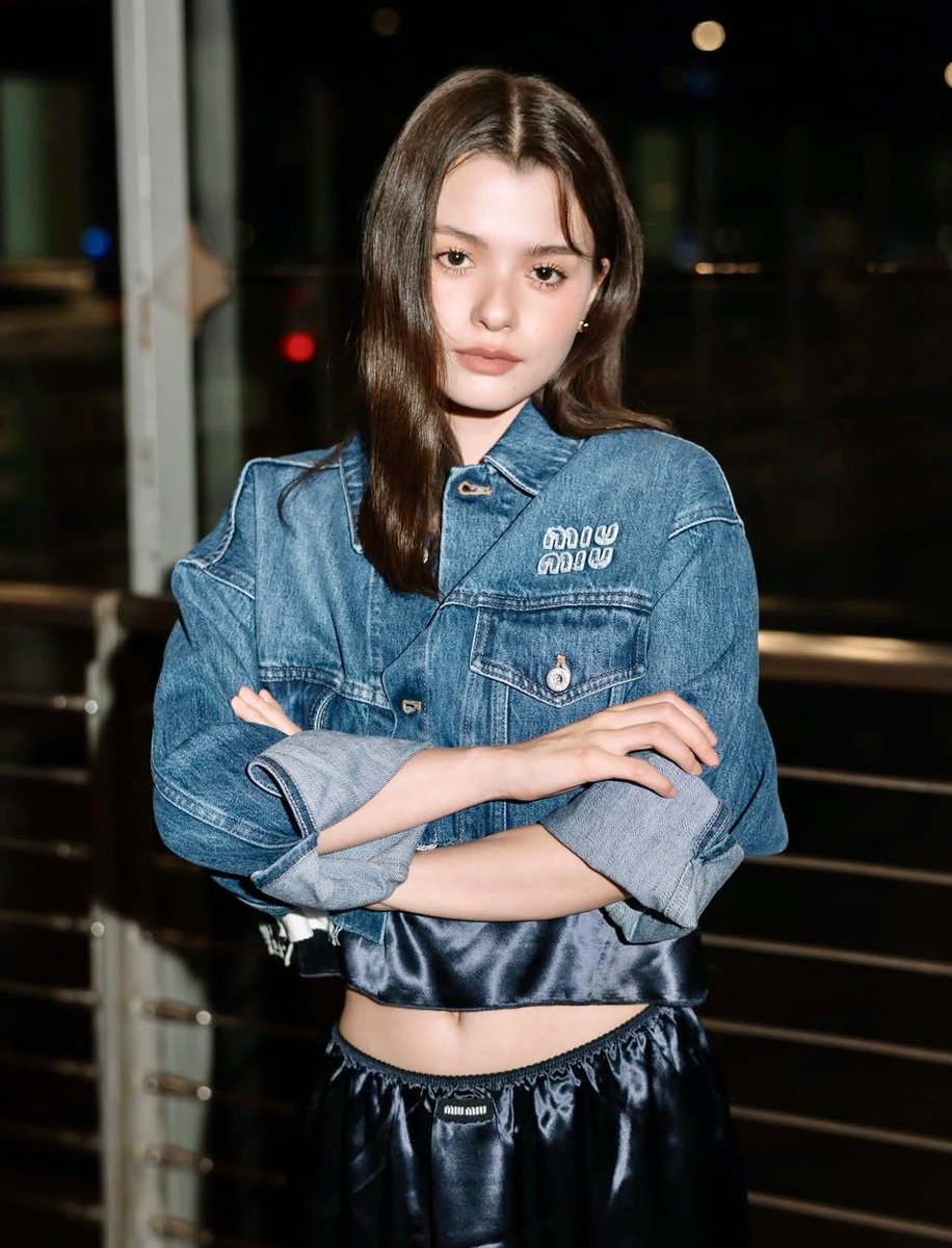 PopPlanet_'s tweet photo. Thai Stars Becky Armstrong and Bright Vachirawit to Speak at Business of Luxury Summit 2026. https://t.co/VcQNl4MfHM