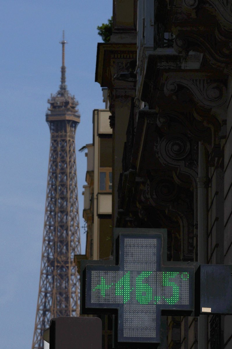 luha_ELSCORPIO's tweet photo. PARIS FRANCE 🇫🇷 https://t.co/Qt8p5ePo5b