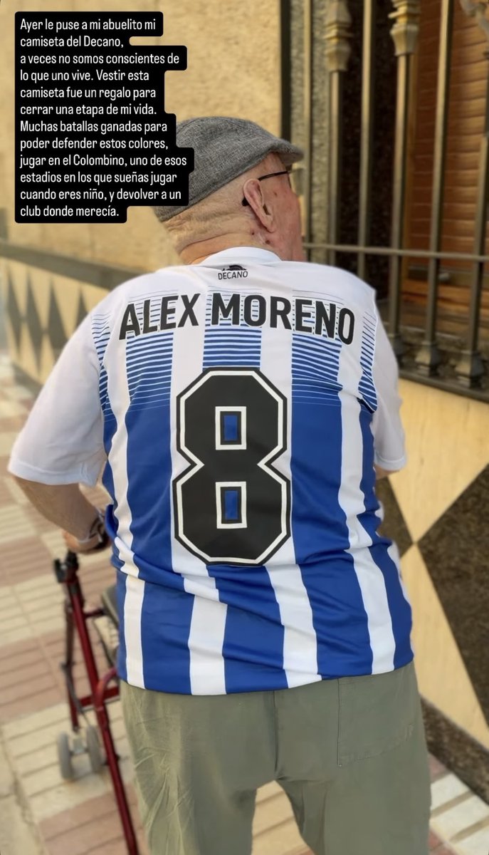 gonzalomrqz_'s tweet photo. Siempre les tendré un cariño especial a los jugadores de la temporada de Tercera RFEF por razones como esta.

Siento que para ellos no solo fue el mayor honor de su carrera (como dicen la mayoría que vienen), sino que lucharon y demostraron que era así.

Grande @alexxmoreno8! https://t.co/gzjMqM24xW