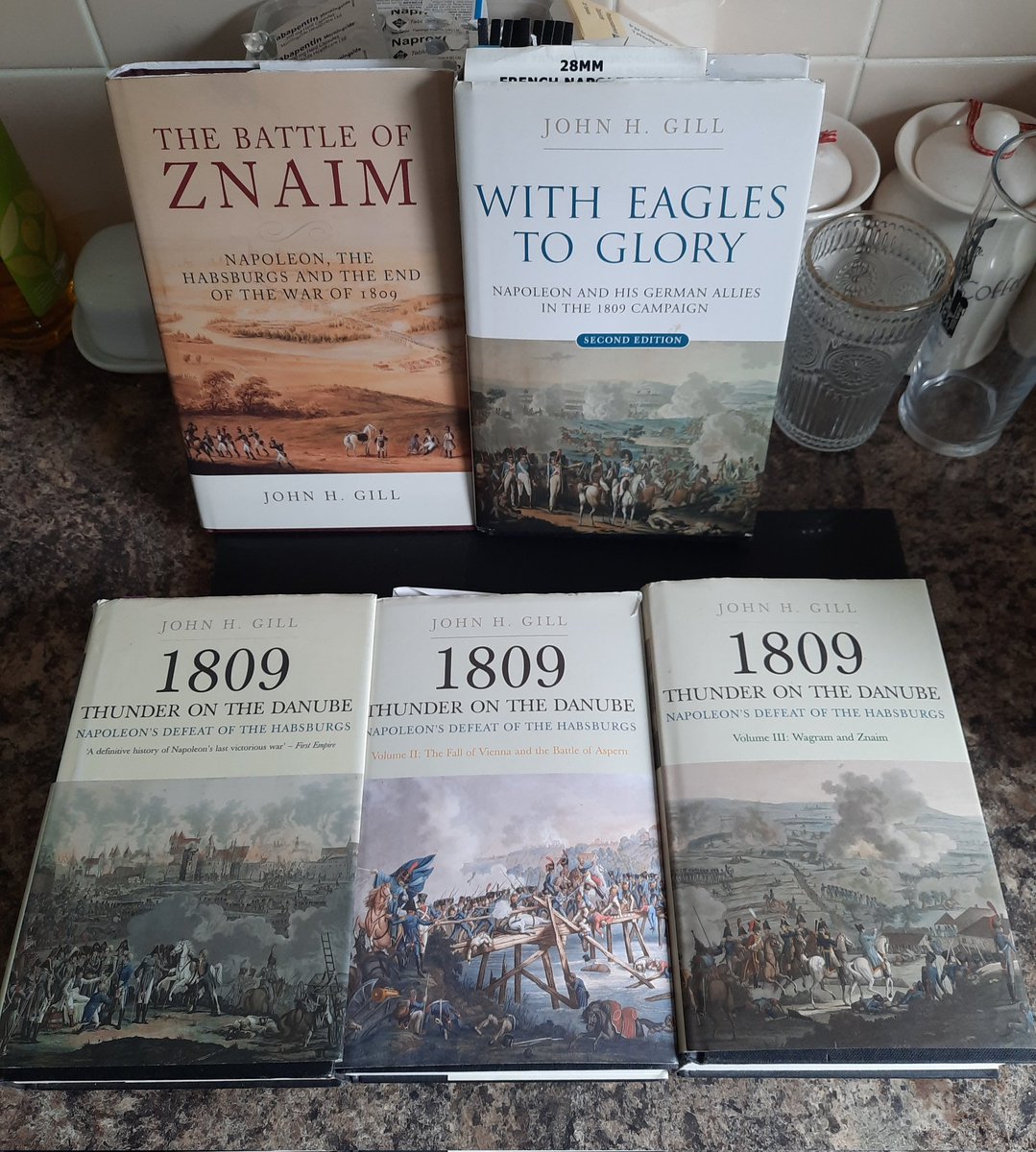RalphBuick44's tweet photo. @ThatchGer1 @bennymichielsen @GraemeCallister @ZwhiteHistory @liamtelfer @Hindu_Stan @AstorJacob1 @markherman54 Last but not least, the excellent series by John H Gill. My fav all-time joint (with Sears ACW) historical series. Detail is phenomenal. It's enabled me to build accurate 28mm forces of #French III Corps, #Hessian #Bavarian  &amp; #Austrian III &amp; IV Corps  #perryminiatures @AtVictrix https://t.co/uQIToEOBds