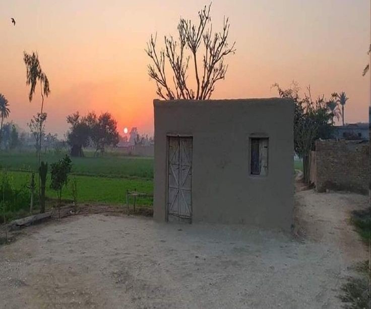 HistoryH52468's tweet photo. بے گھری جن کا مقدر ہے انہیں دیکھ ذرا
اور پھر شکر بجا لا کہ یہ گھر اپنا ہے

عنبرین حسیب عنبر https://t.co/3dl94f3WEA