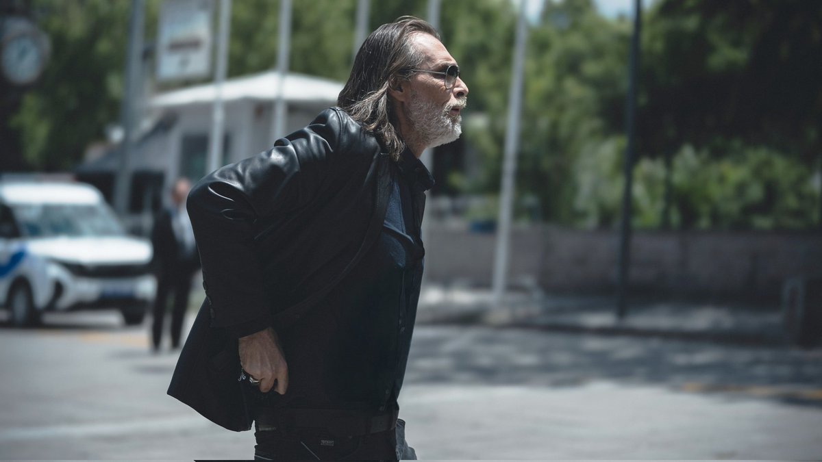 populicc's tweet photo. Behzat Ç. dizisinin yeni sezonundan görüntüler paylaşıldı. https://t.co/r96YcaGmFY