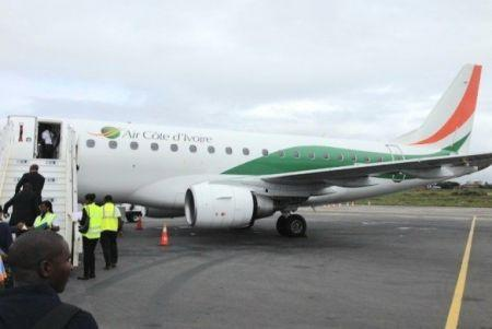 Yamoussouk6's tweet photo. ✈️🇨🇮 Air Côte d’Ivoire a obtenu un financement de 87 millions de dollars pour renforcer sa flotte avec l’acquisition de 4 Airbus A319, dans le cadre de sa stratégie d’expansion régionale et de développement d’un hub aérien en Afrique de l’Ouest d’ici 2030.
 #Aviation #Économie https://t.co/t0wT3EbSxh
