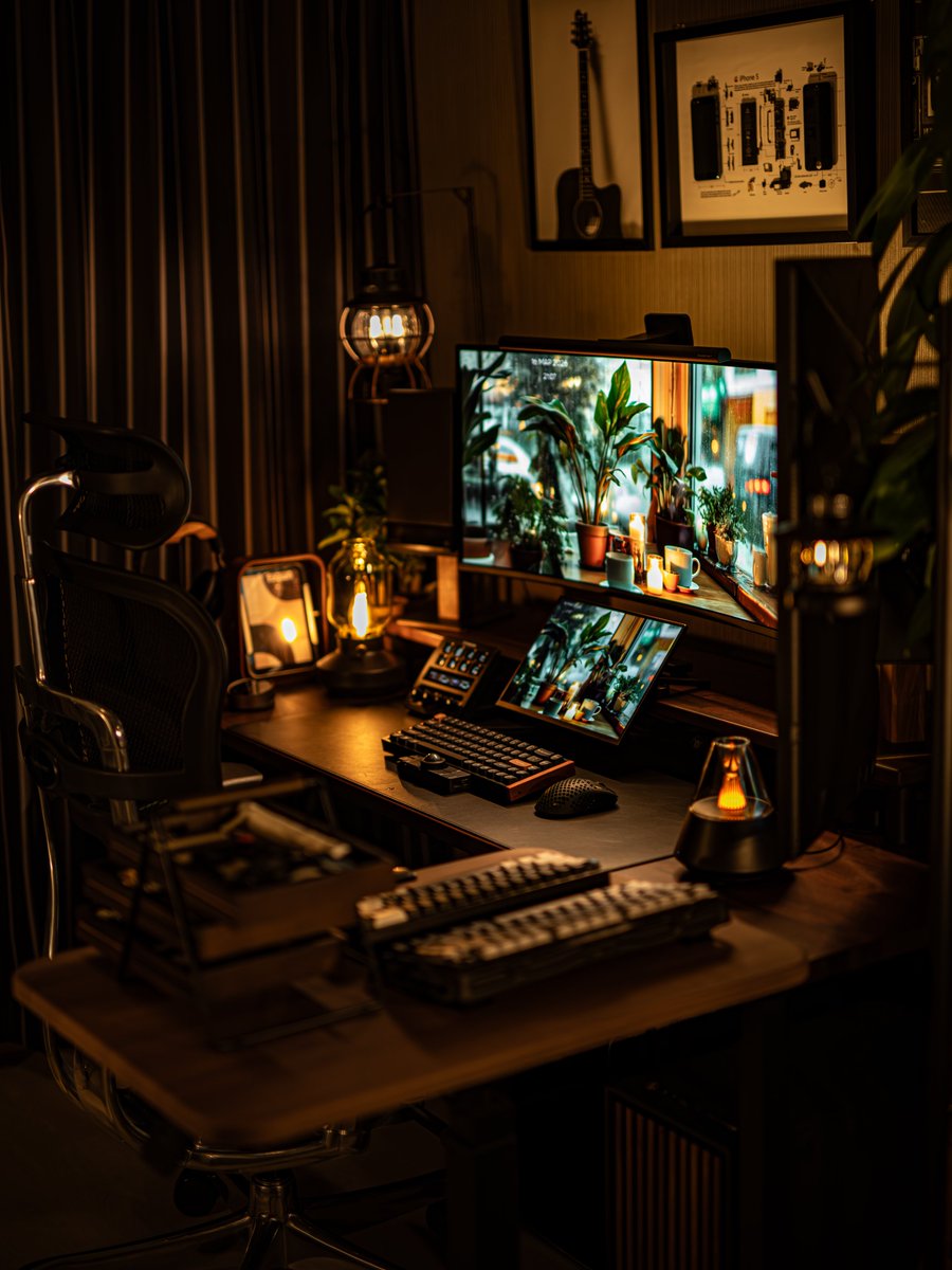 XxCode_BlackxX's tweet photo. #desksetup https://t.co/6EdZy8zBRd