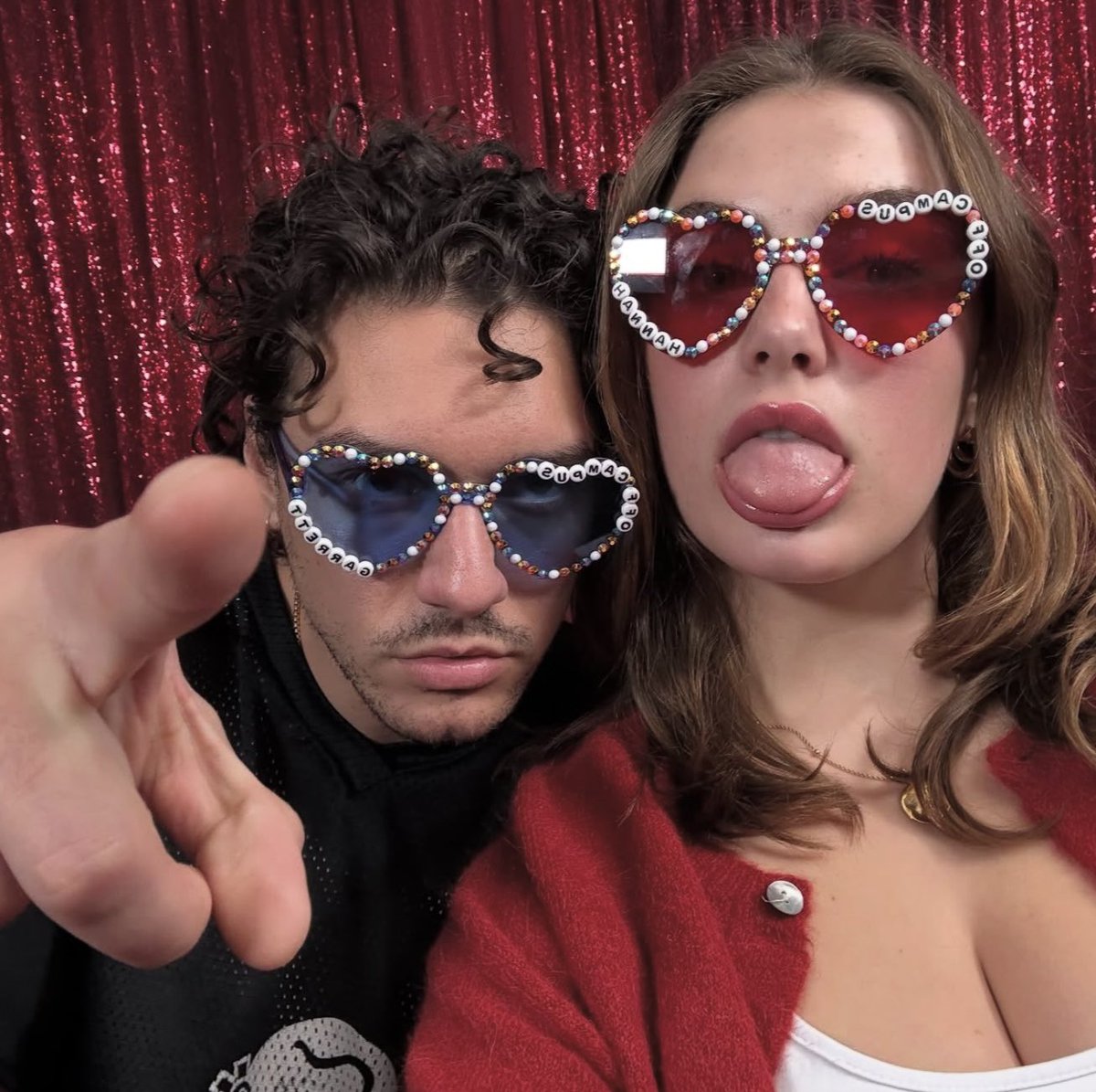 folklorefy's tweet photo. beef &amp; bean 💙♥️ https://t.co/w12NjSXBLy