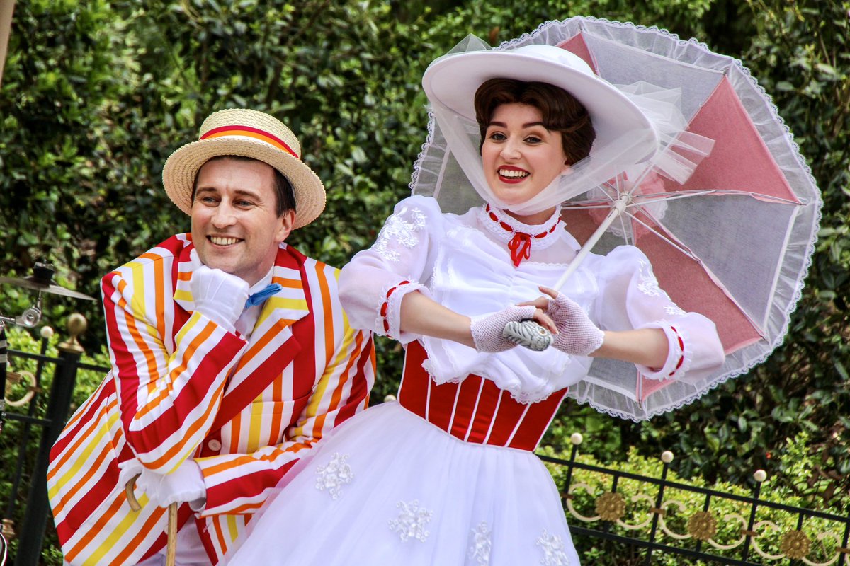 CharactersPBlog's tweet photo. Starting today in Disney Adventure World: a new whimsical moment in the Adventure Way Gazebo Garden with Mary Poppins and her best friend Bert as they step in time to the sounds of the colourful Pearly Band! ✨
#MaryPoppins #AdventureWay #DisneylandParis #DisneyParks https://t.co/XFKUl4NCRT