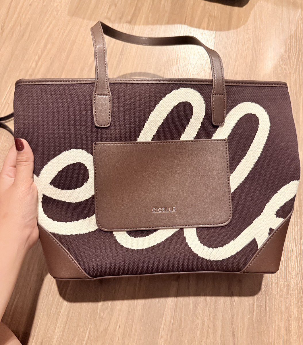 melodykittymiss's tweet photo. ˚˳⟡ ฝากขาย 🧁🎀
🖐🏻🍧 #CICELLE กระเป๋า Tote Bag รุ่น 1678 เคยใช้ครั้งเดียว 390.-
✿ สนใจทักไลน์ 🐰
#ส่งต่อเสื้อผ้า #ส่งต่อเสื้อผ้ามือสอง #เสื้อผ้ามือสอง #ส่งต่อเสื้อผ้ามือ2 #vghbkk #bemingbkk #cintageshop #stylistshop #ส่งต่อcintage #โล๊ะตู้ #ส่งต่อstylist #ส่งต่อกระเป๋า https://t.co/EnZybCUvPI