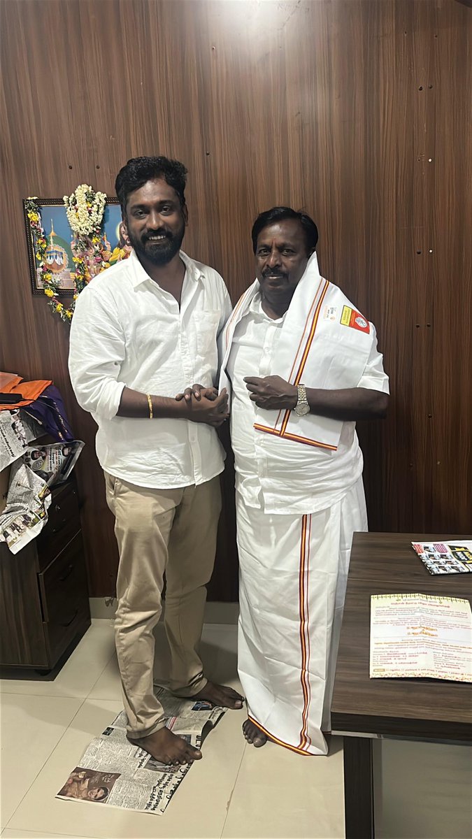 manodhoni's tweet photo. மேலூரில் முதல்வரின் பிறந்தநாளை முன்னிட்டு நமது ஏற்பாட்டில் நடைபெற்ற மாபெரும் மாட்டு வண்டி பந்தய நிகழ்ச்சி அழைப்பிதழை சோழவந்தான் சட்டமன்ற உறுப்பினர் உயர்திரு.கருப்பையா அவர்களிடம் வழங்கிய இனிய தருணம் 

-மனோஜ்குமார் 
ஒன்றிய கழக செயலாளர் 
மேலூர் சட்டமன்ற தொகுதி 

#melur #tvkmelur https://t.co/ubPL113yfx
