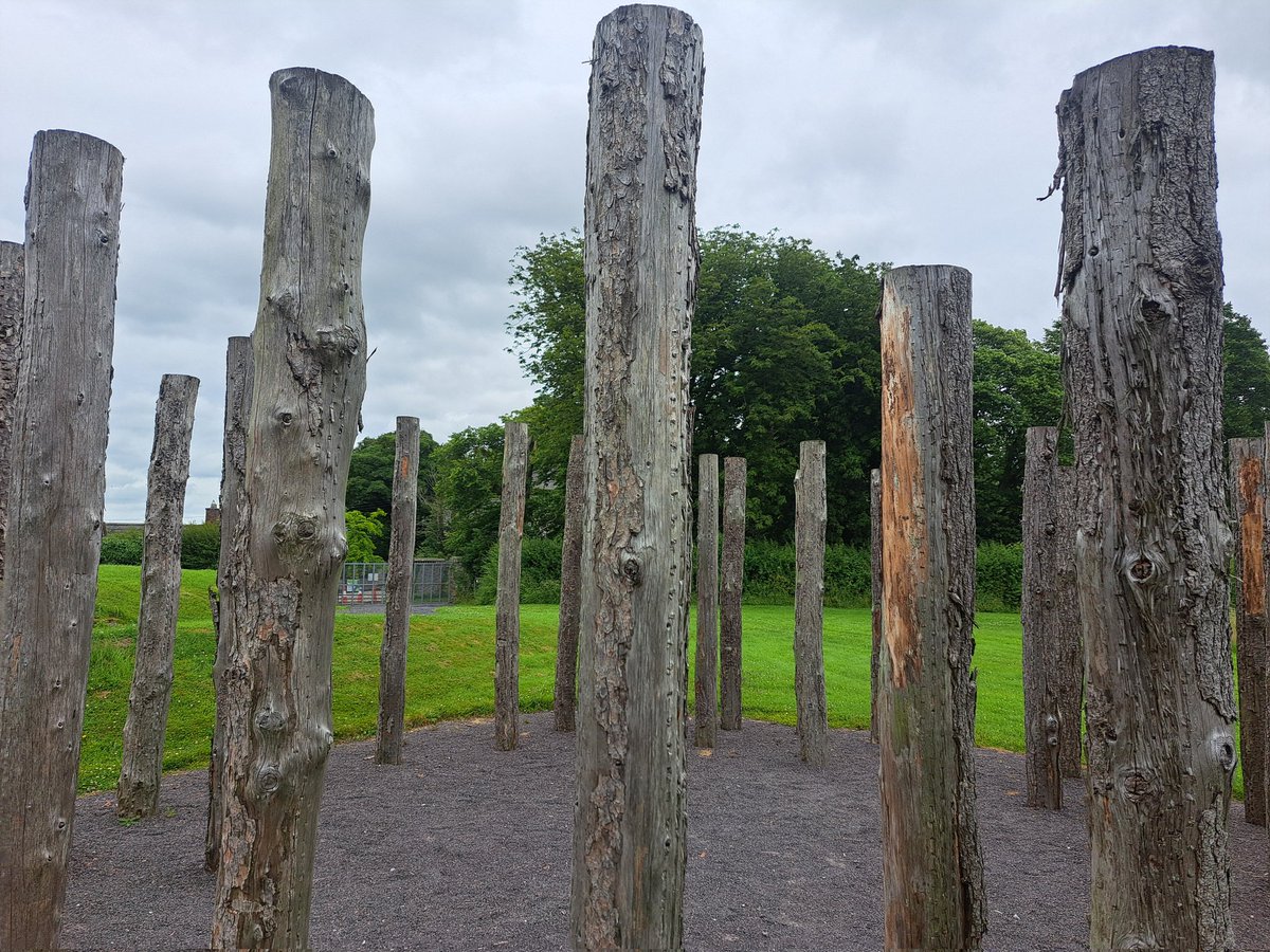 ClontarfTimes1's tweet photo. Exploring megalithic #Knowth today...
#NotClontarf https://t.co/zofiY35V3l