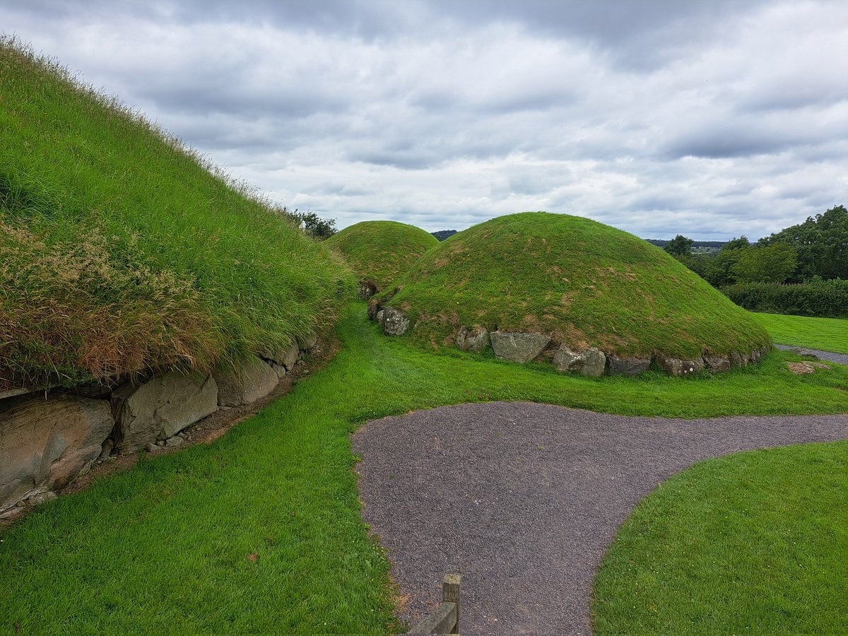ClontarfTimes1's tweet photo. Exploring megalithic #Knowth today...
#NotClontarf https://t.co/zofiY35V3l