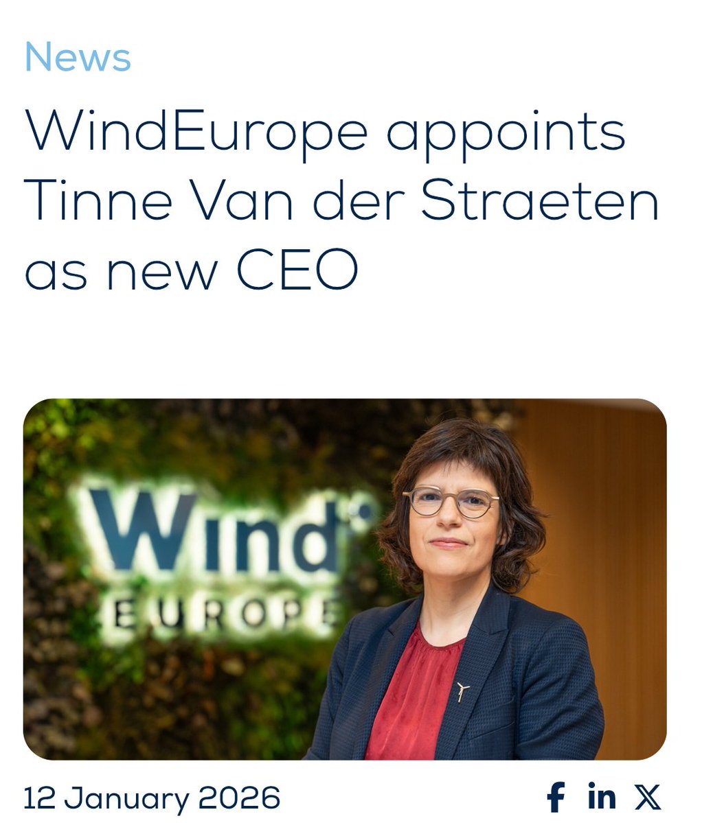 BartDeMeulenaer's tweet photo. Vorige week lag het aan de rijken.
Vandaag ligt het aan de managementvennootschappen.

Gelukkig dat het nooit ligt aan deze bende clowns. https://t.co/Hihn8JowQc