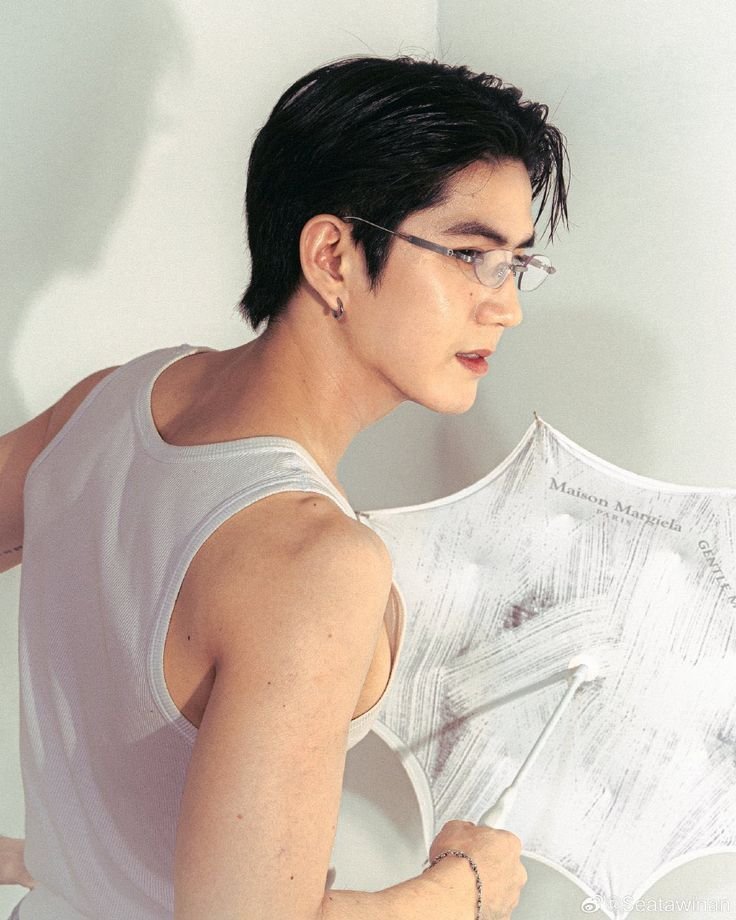lizxsie's tweet photo. jimmysea prompt au

dokterxmodel
kesibukan keduanya membawa mereka pada keputusan besar dalam pernikahan mereka. https://t.co/FgUVYbpC7I