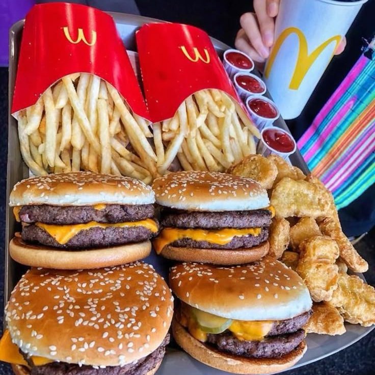 WHATSFORDlNNER's tweet photo. McDonald's https://t.co/6edsRodJvt