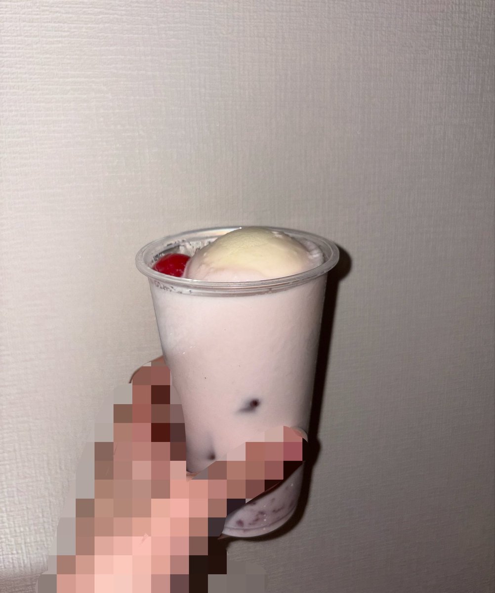 ltmn_ann's tweet photo. ←太りたくなくて低カロリーを食べようとして結局満たされず暴食に走った日
→本当に食べたいものを食べてこれだけで終われた日

カロリー高くてもその時1番食べたいものを食べた方がいいんかな、、でもそれが1週間に1回とかならまだしも毎日続けて太るのが怖いもう太ってるのにね https://t.co/tk6ayW8XRO