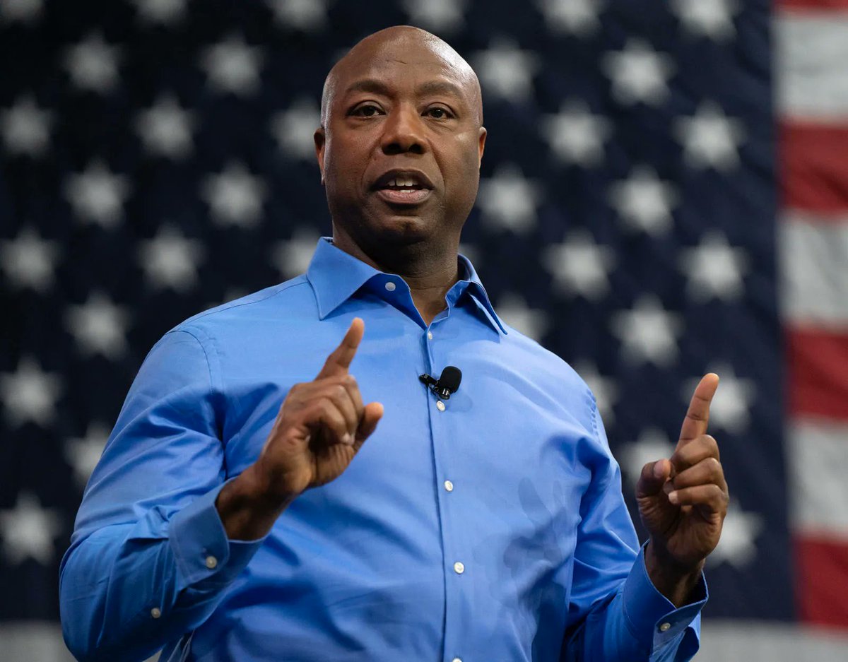 MerlijnTrader's tweet photo. 🇺🇸 THE SENATE BANKING CHAIR JUST CALLED FOR A CLARITY VOTE IN JULY.

Tim Scott: "It's time to deliver for the American people."

The White House wants it. The industry wants it. Now the committee chair does too.

The holdouts? 7 Senate Democrats, and an unresolved fight over Trump's crypto.

Everyone with a gavel is pushing. The votes still aren't there.