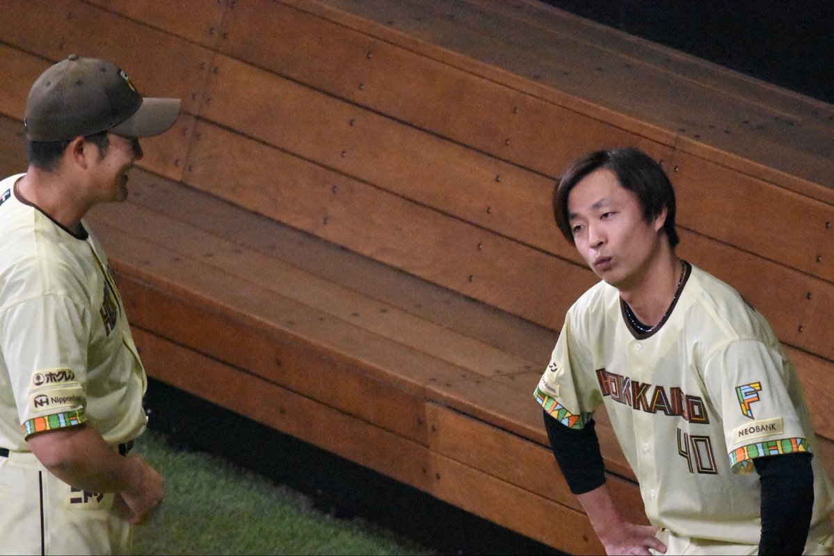 ___saccyan's tweet photo. 明らかにはてなが見えた

2026/07/01 エスコン
#島本浩也 投手
#齋藤友貴哉 投手 https://t.co/tXmuo4zLV2