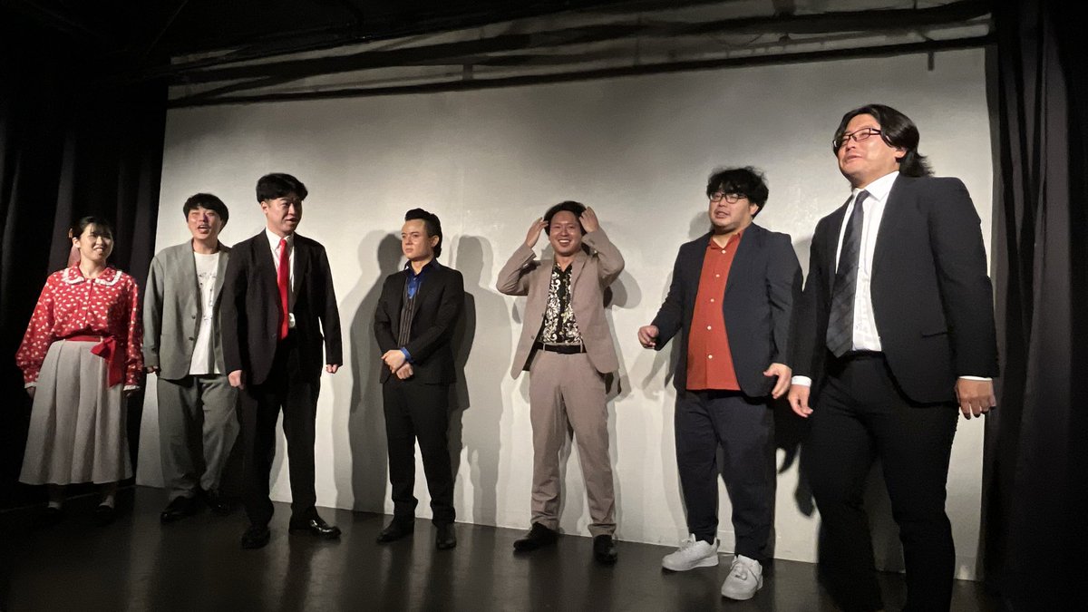 sanpe_koyki's tweet photo. 急遽ライブ拝見しました〜！1分しかないOPでフッ軽の重要性について語り出すベテランのカミノさん
フットワークが軽い方が人生において良い、今後ともフッ軽人生したい

無料で見るどころかなんかお土産もらってしまい、ネタも全組面白く、ｷｭｯと詰め込まれた平場も楽しく最高ライブでした🎶うれし！ https://t.co/V2JUd3NGYl