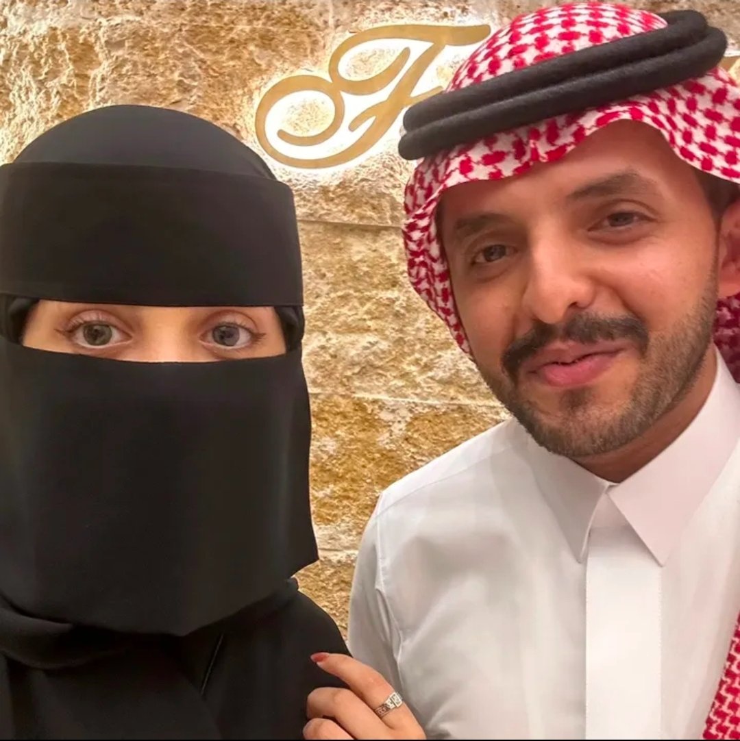 DEF3px's tweet photo. بسام الفيفي : 

اكتشف ليله زواجه ان رنيم الغامدي مفتوحه وليست عذراء. 😱 https://t.co/wa9KqXZjwj