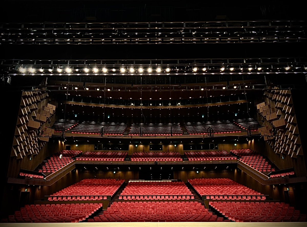 uru_super's tweet photo. 【Uru Staff】
Uru Tour 2026「tone」大阪公演

久しぶりのライブ、
皆さんのおかげで温かい時間でした。
ご来場の皆さんありがとうございました！

またお会いしましょうね。

お時間がありましたら
ライブアンケートにご協力ください！
https://t.co/TjkdmI5vKD
#Uru #Uru_toneTour https://t.co/7mTZ6AYu3r