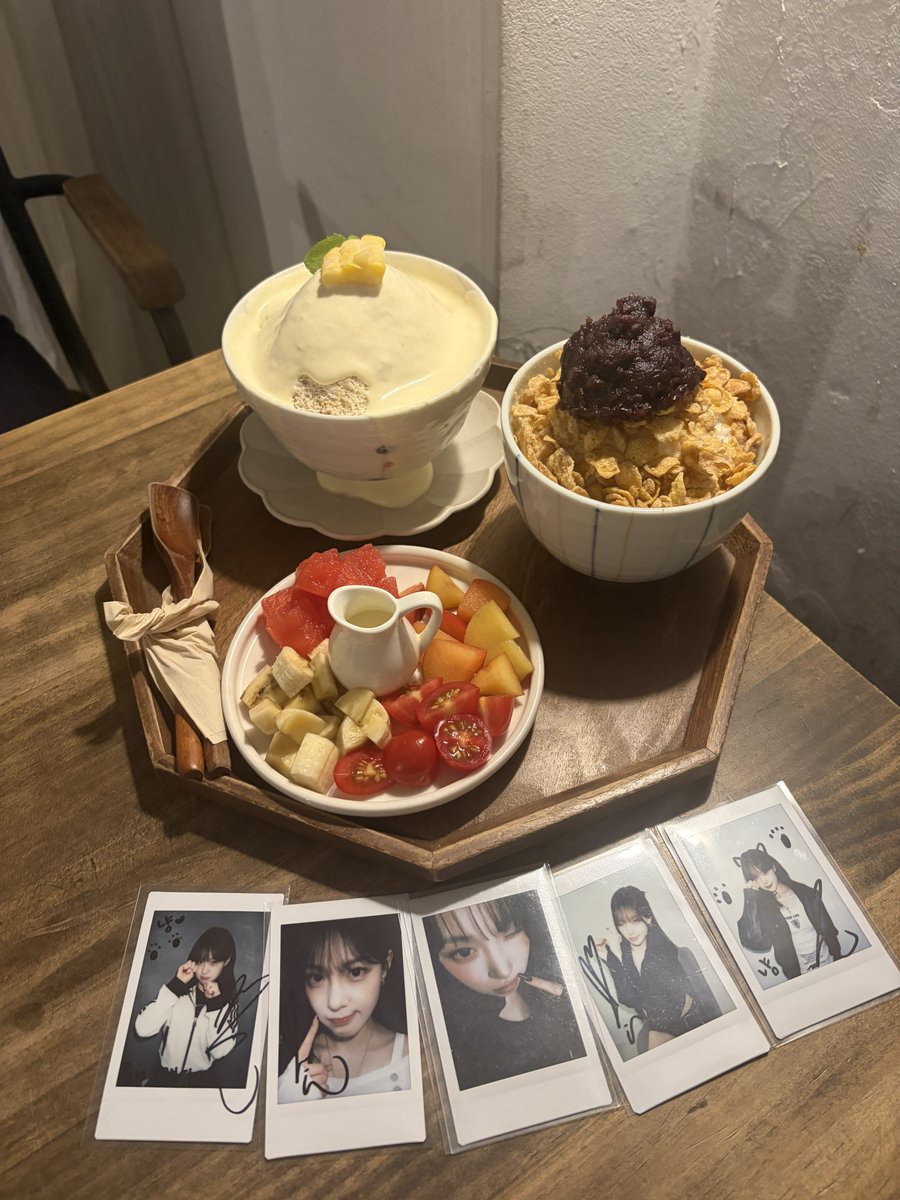 iamkk42's tweet photo. 채롬단 데이트 사건

채롬단 데이트 중 채현이가 라이브를 켜서 한 시간동안 각자 라이브만 보다 헤어진 사건이다.

@happychaehyune https://t.co/5msM7gCDzf