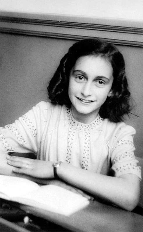 landpalestine's tweet photo. Anne Frank cousin says as a Jew I speak out very clearly against the genocide in Palestine 

“My great cousin anne If she were alive today she would speak out against the killing of Palestinians” https://t.co/wEZGKOIHW2