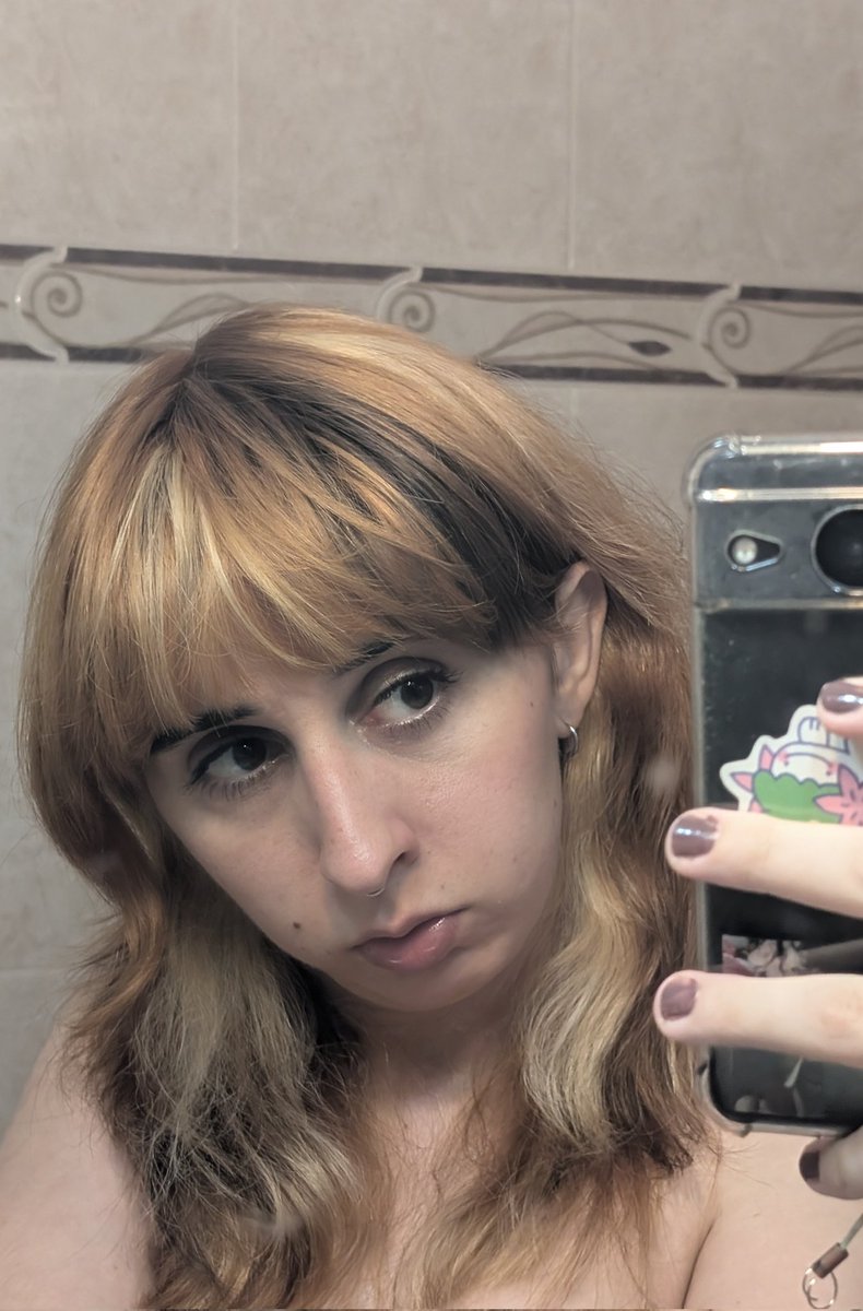 minips_'s tweet photo. holap nuevo pelo por cierto :3 https://t.co/hvfoWlWiqR
