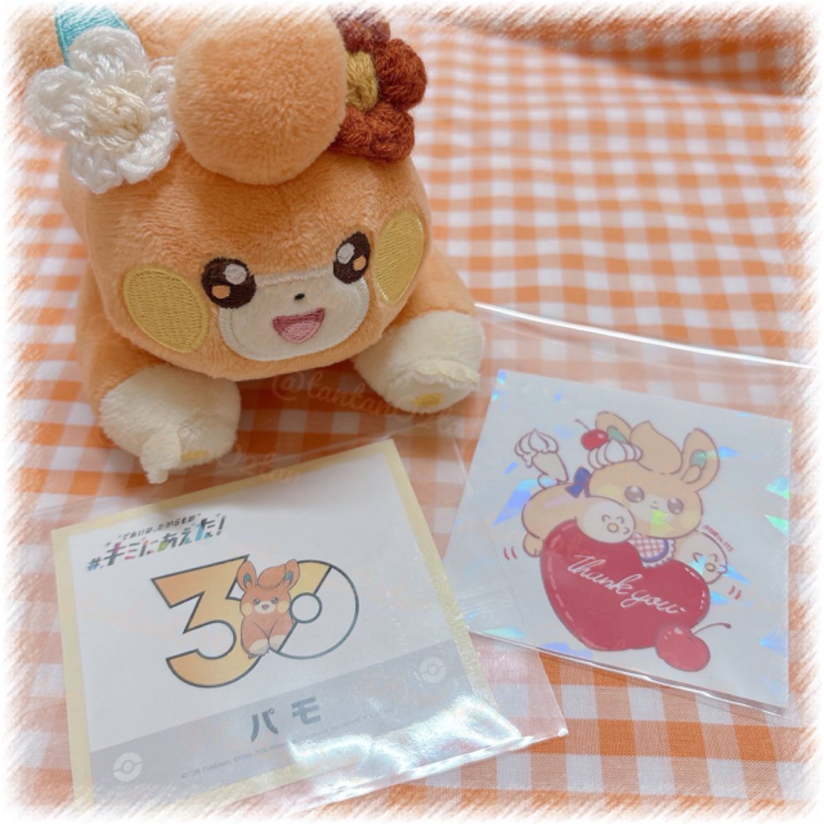 tantanO2tan's tweet photo. 交換でパモちゃんのステッカーがお手元に届いた(ᐡᴗ̥̥ .̼ ᴗ̥ᐡ)🧡🧡
めちゃくちゃ可愛いし、何よりこんなにも綺麗に剥がせるんだとビックリしてる...！
それに、可愛い可愛いイラストのパモちゃん(⸝⸝⸝֊ ̫ ֊⸝⸝⸝ )🫶🏻

交換とプレゼントまでありがとうございました☺️✨
#キミにあえた #ポケモン https://t.co/Pg7ISj1pPV