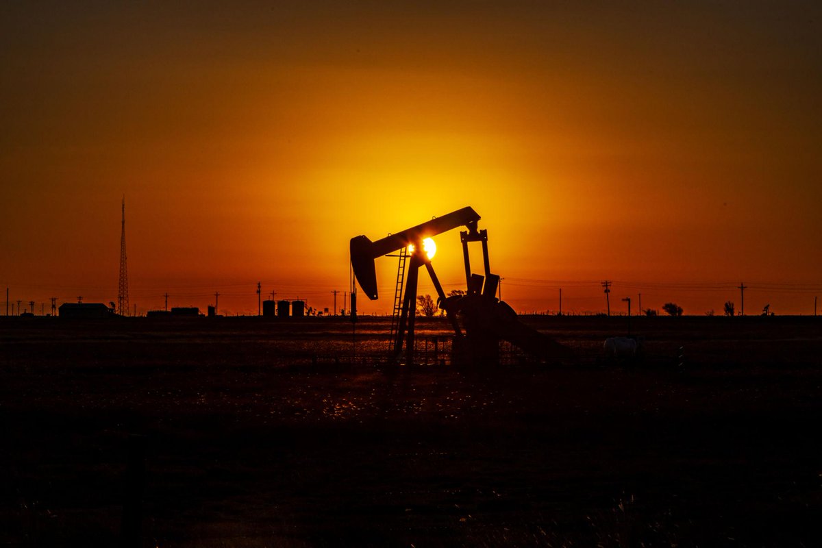 indicadorecono1's tweet photo. Petróleo mantiene la volatilidad por las tensiones geopolíticas
https://t.co/jHoldSJbux
#economiayfinanzas #economia #finanzas #miami #noticiasenespanol #doral #estudioeconomico #mercados #Inflación #Inversiones #FinanzasMundiales https://t.co/hVHaEOxtod