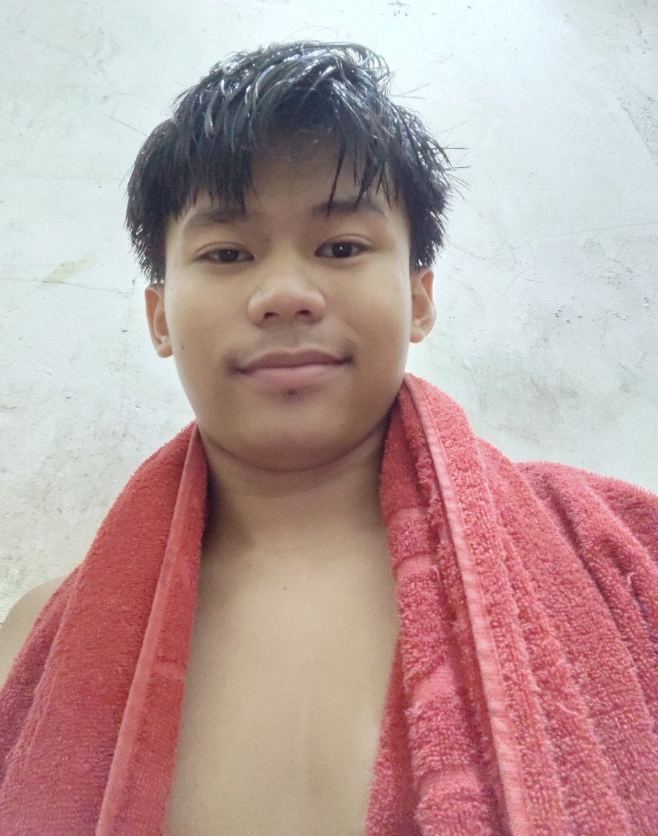 crackzdann's tweet photo. aku dah mandi ya sayang, misalnya https://t.co/dmzp2jJEI4